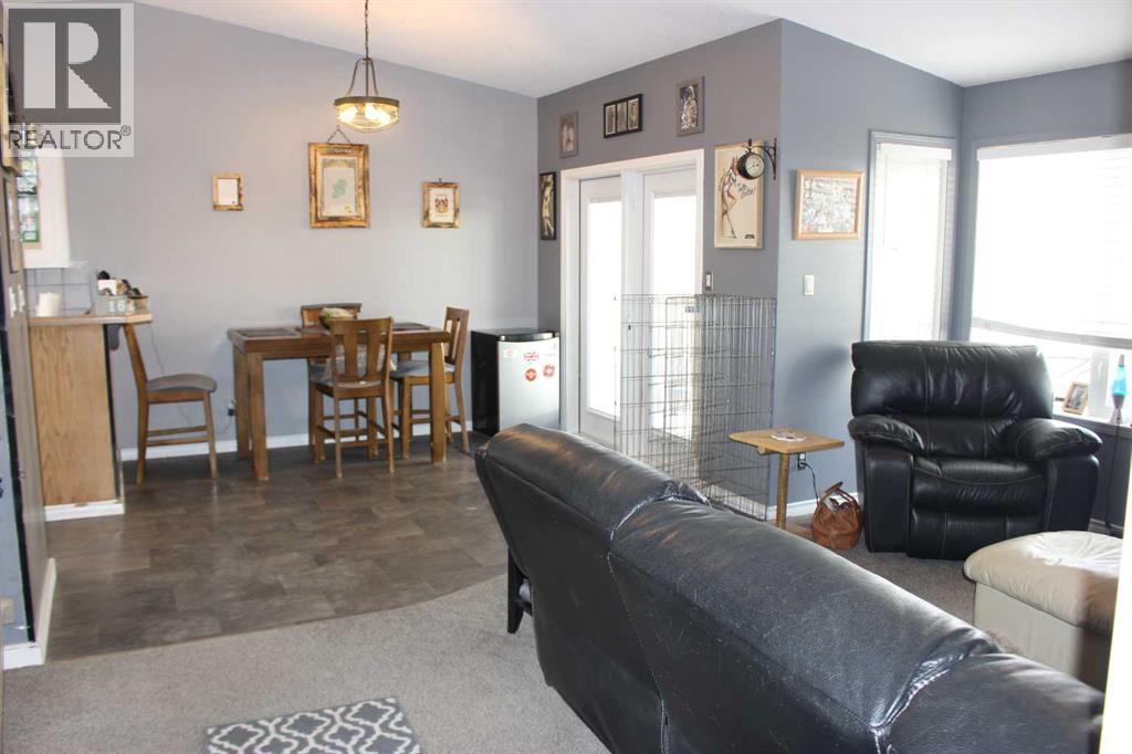 609 Maple Place, Picture Butte, Alberta  T0K 1V0 - Photo 8 - A2294399