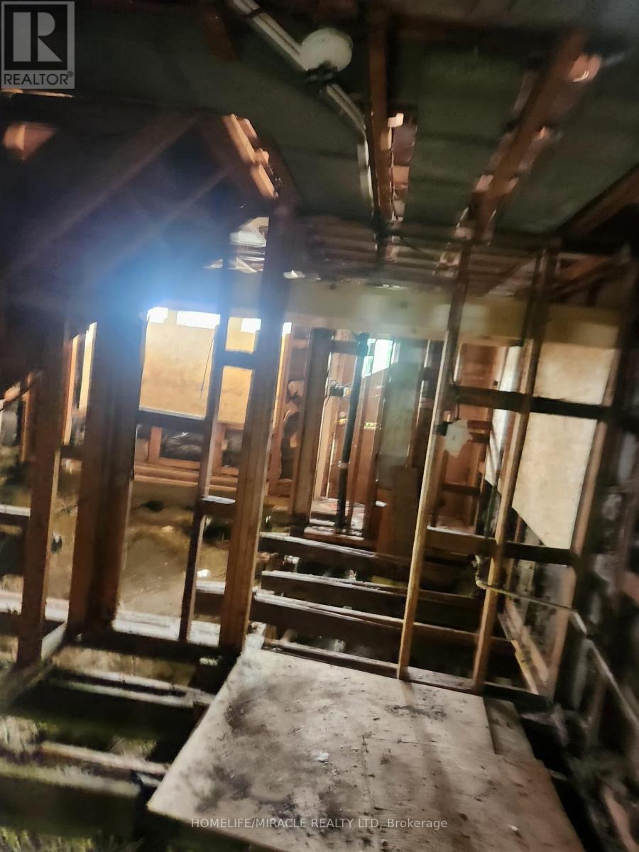 198 Beach Boulevard, Hamilton, Ontario  L8H 6V9 - Photo 8 - X12968370