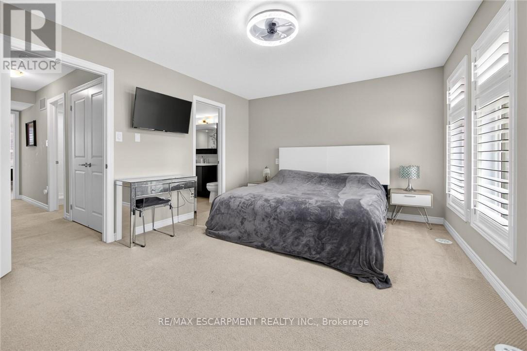 29 Esplanade Lane, Grimsby, Ontario  L3M 0H2 - Photo 18 - X12981730