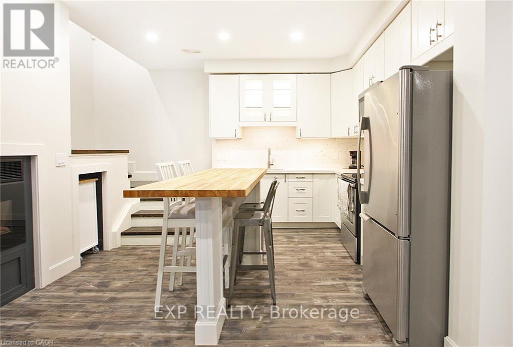 23 Scarletwood Street, Hamilton, Ontario  L8J 0K8 - Photo 7 - X12981738