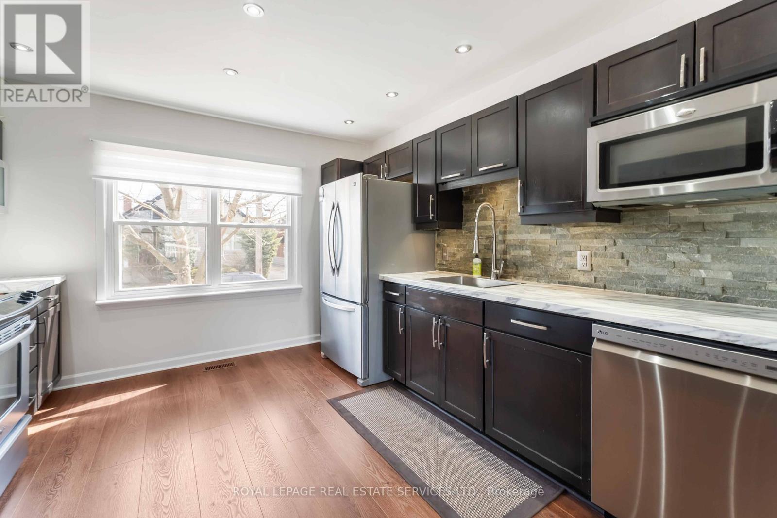 54 Weir Street S, Hamilton, Ontario  L8K 3A4 - Photo 13 - X12981768