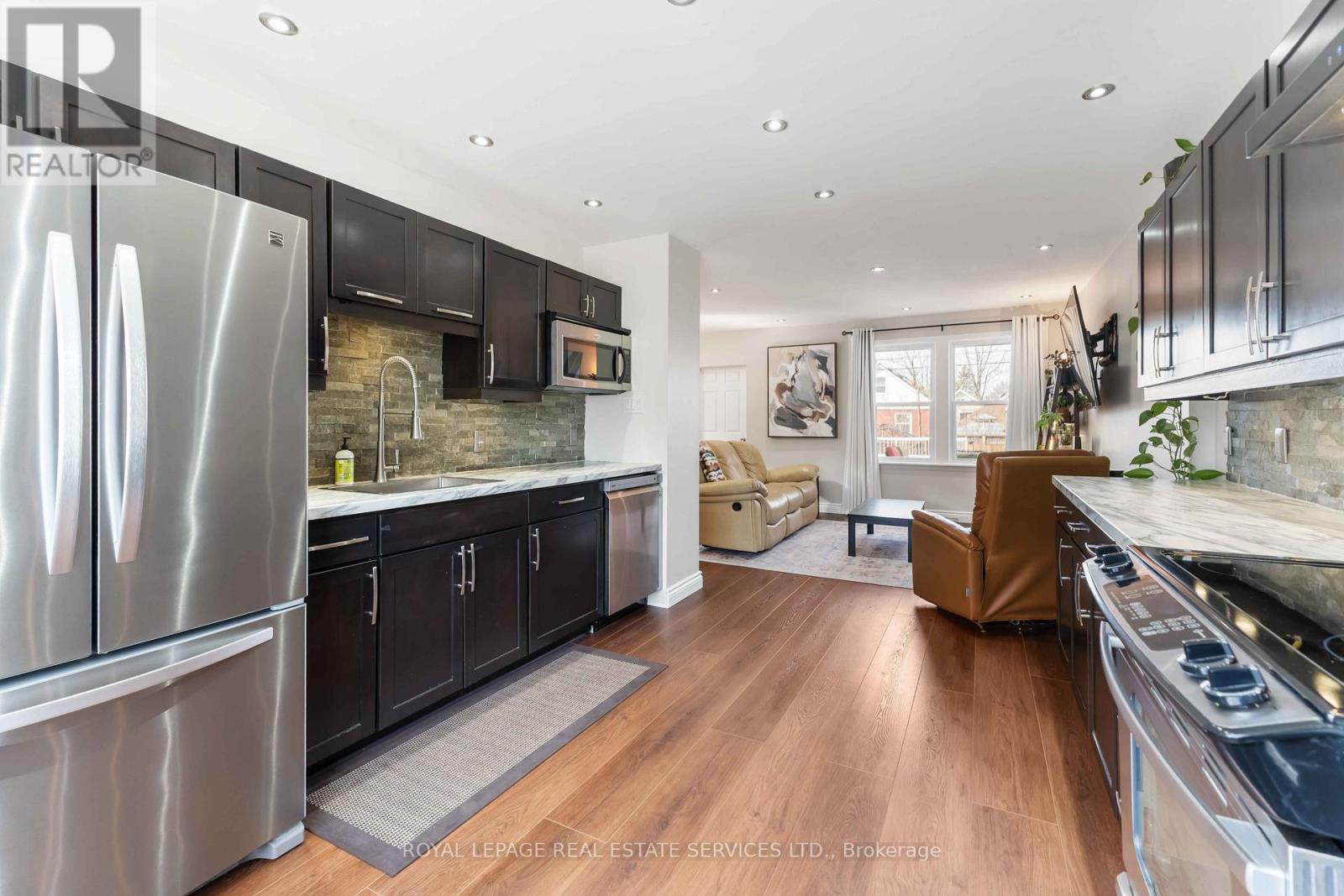 54 Weir Street S, Hamilton, Ontario  L8K 3A4 - Photo 14 - X12981768