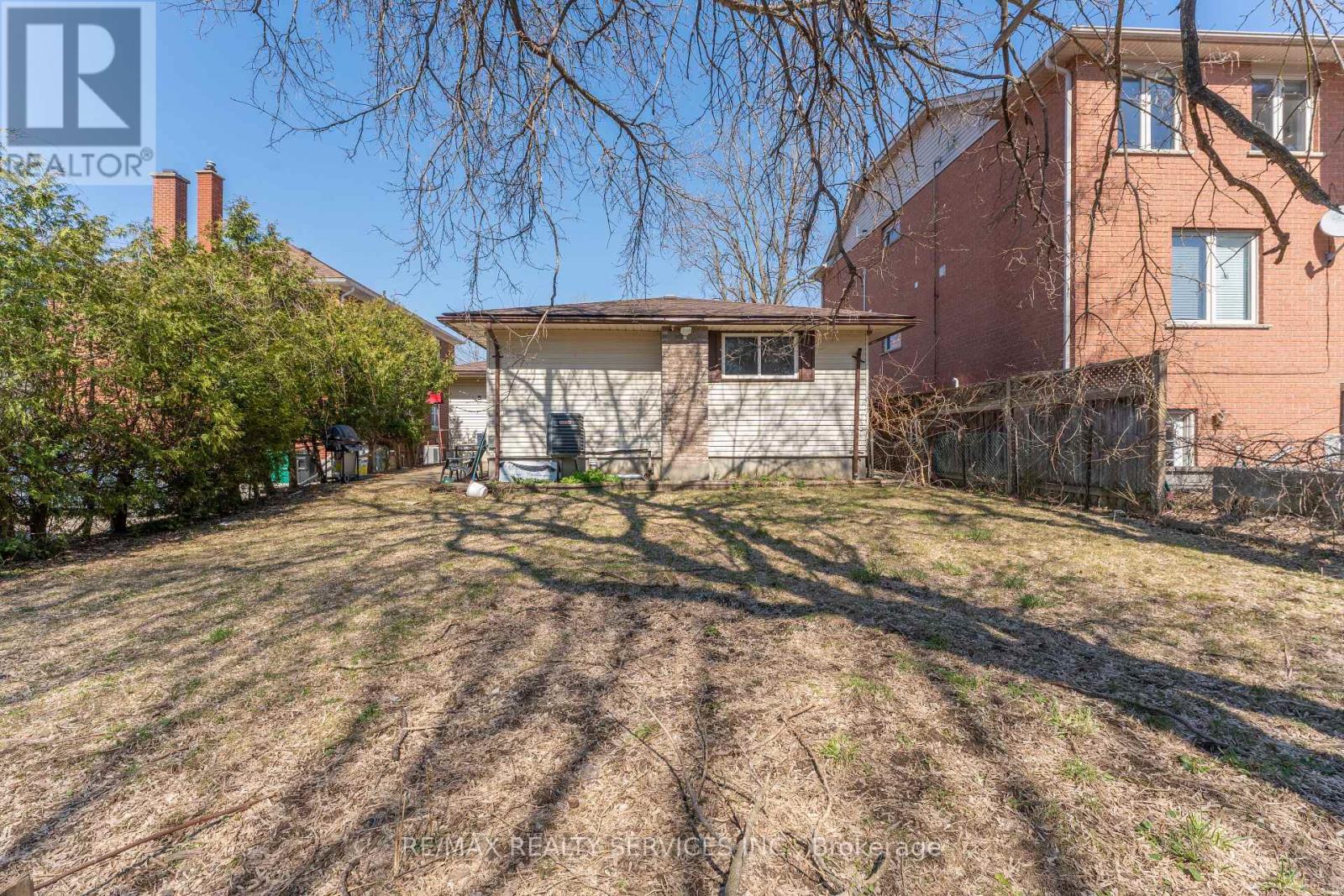 94 Gage Avenue, Kitchener, Ontario  N2G 2E2 - Photo 29 - X12981808