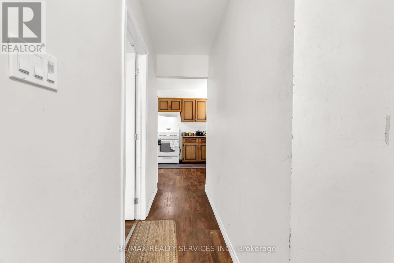 94 Gage Avenue, Kitchener, Ontario  N2G 2E2 - Photo 7 - X12981808