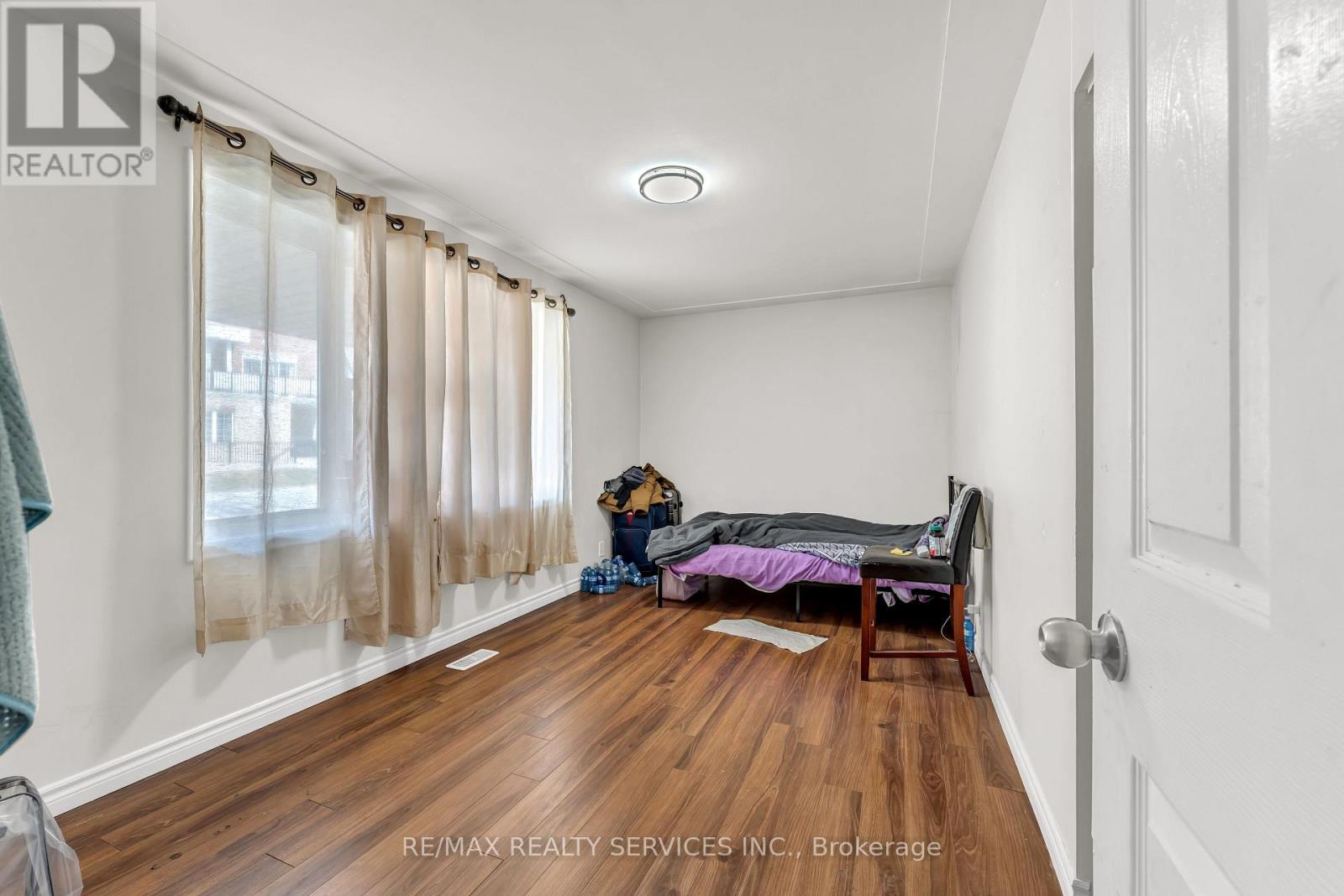 94 Gage Avenue, Kitchener, Ontario  N2G 2E2 - Photo 8 - X12981808