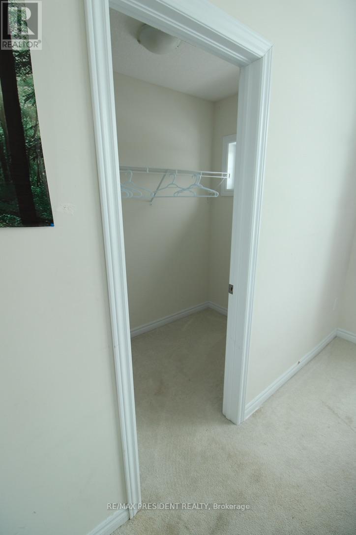 16 Peach Street, Thorold, Ontario  L2V 0K1 - Photo 12 - X12981816