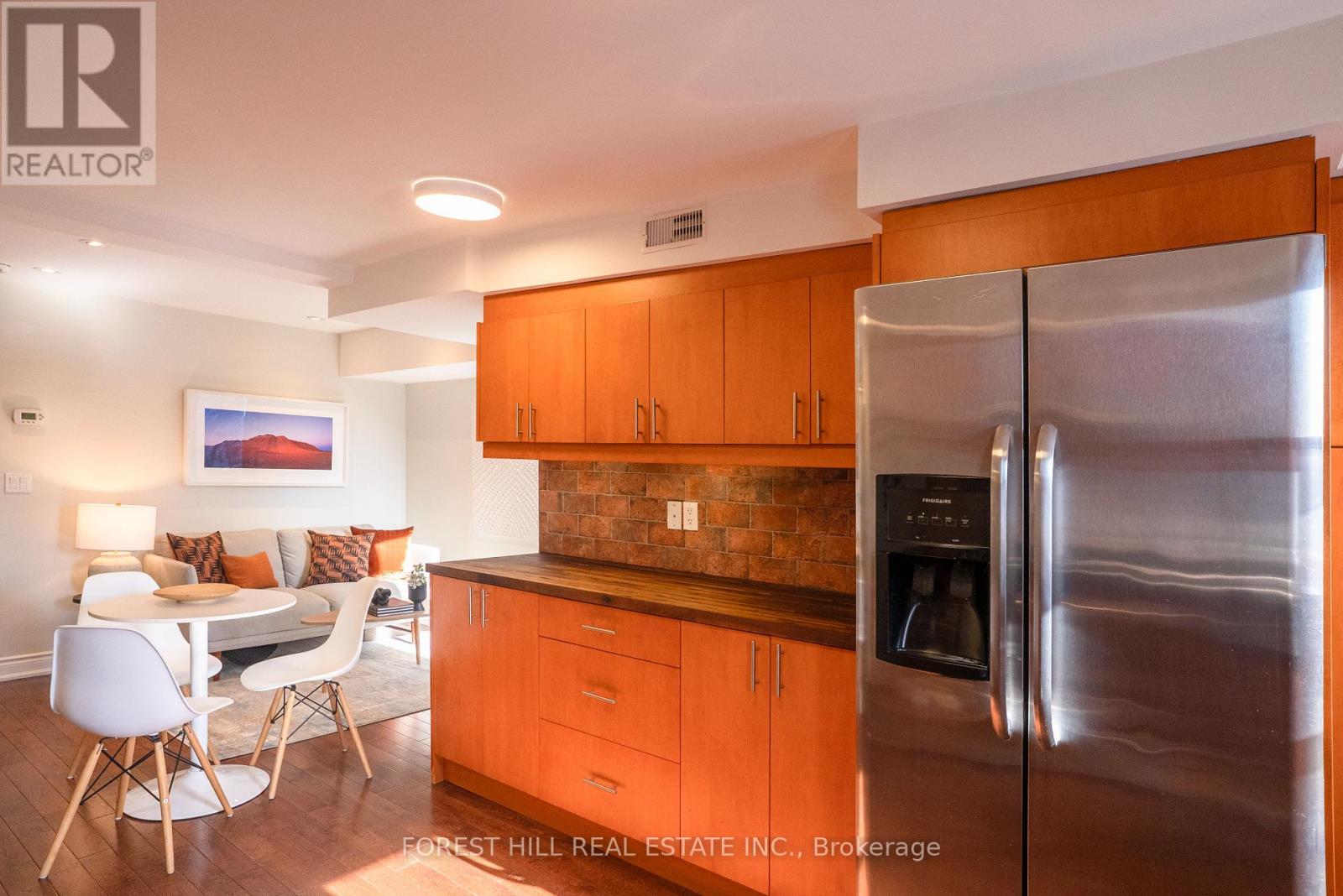 32 Castleton Avenue, Toronto, Ontario  M6N 3Z5 - Photo 24 - W12979668