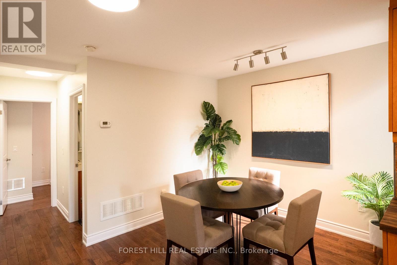 32 Castleton Avenue, Toronto, Ontario  M6N 3Z5 - Photo 17 - W12979668