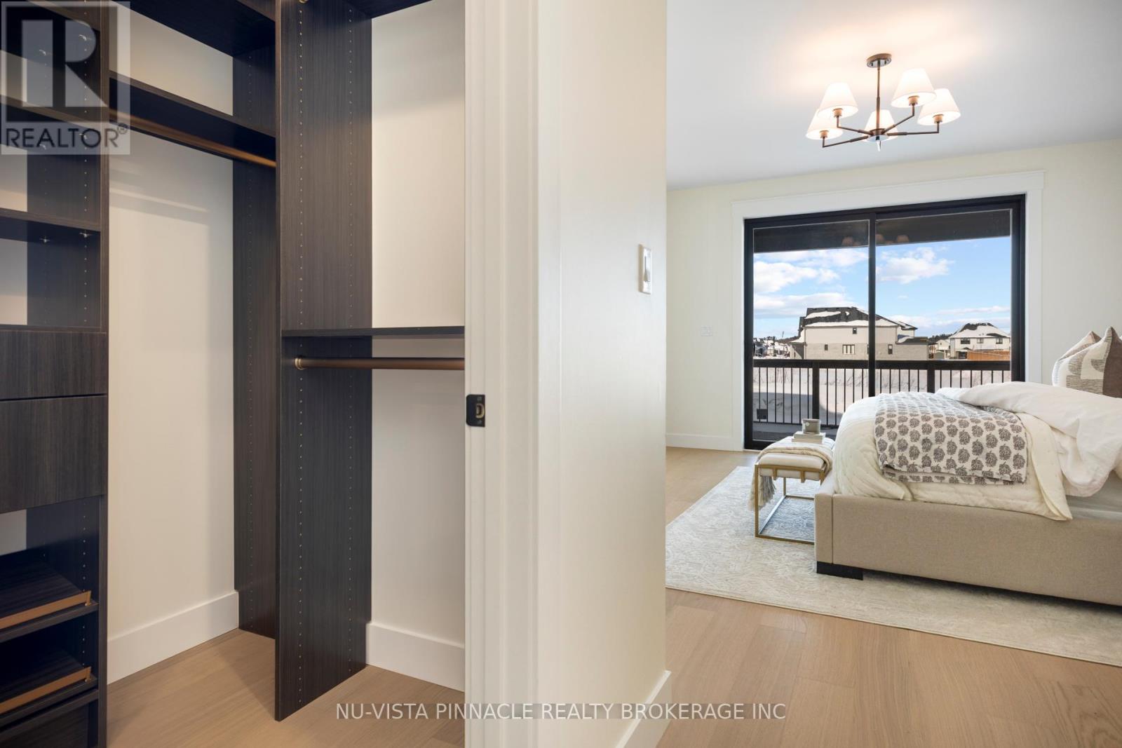 202 Harvest Lane, Thames Centre, Ontario  N0L 1G2 - Photo 25 - X12660874