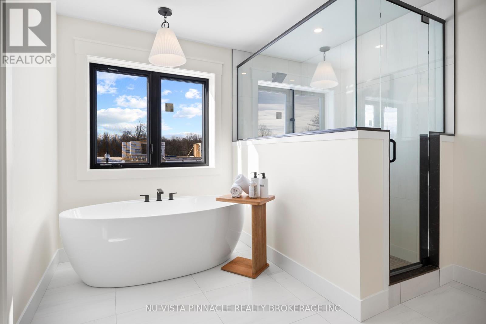 202 Harvest Lane, Thames Centre, Ontario  N0L 1G2 - Photo 33 - X12660874