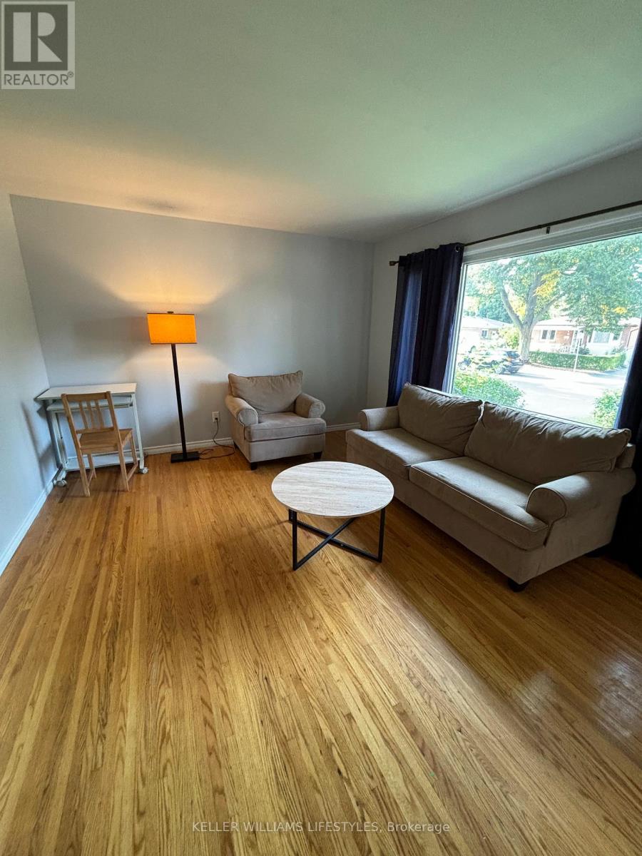 9 Buchan Road, London East, Ontario  N5V 1K9 - Photo 6 - X12975924