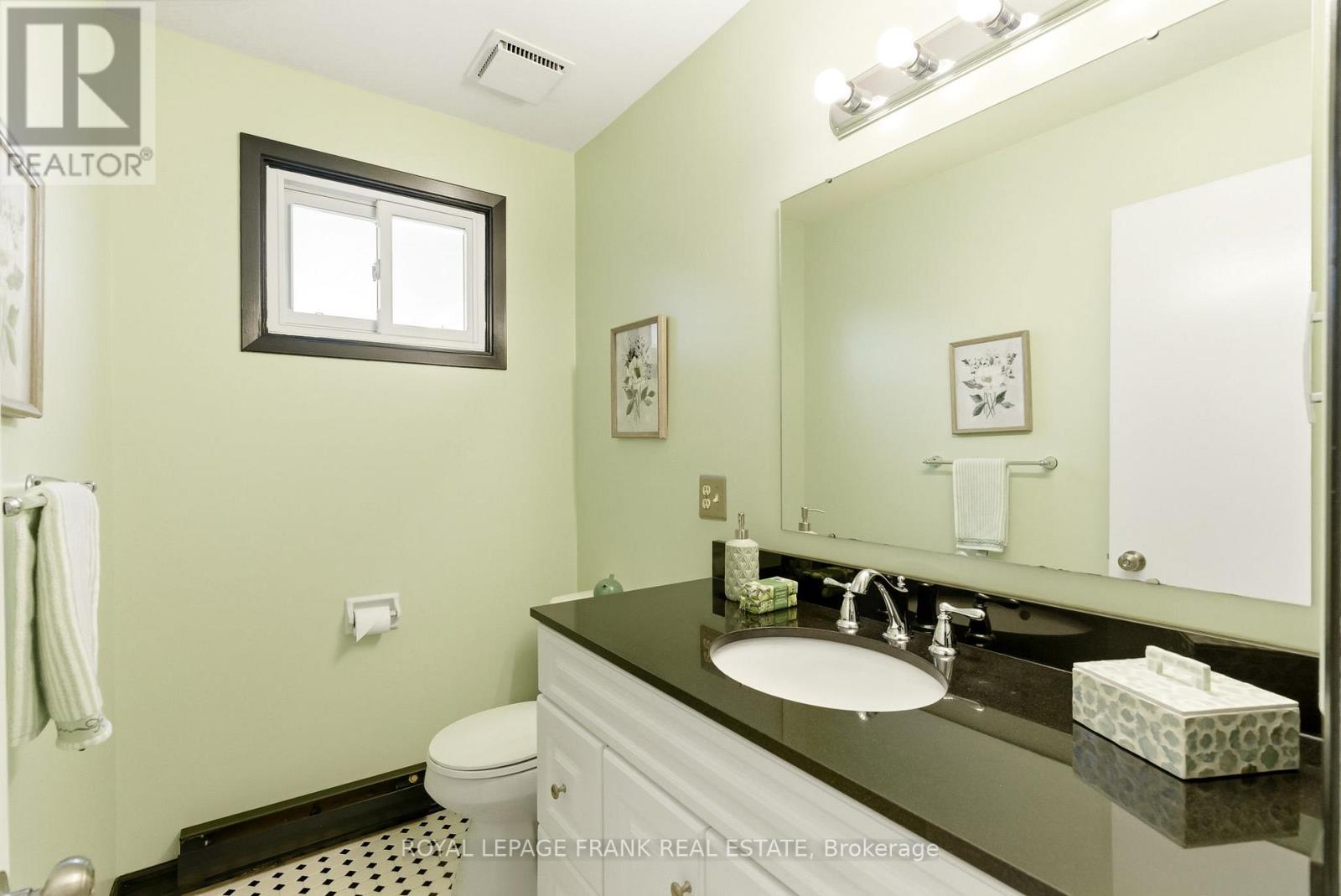 565 Charrington Avenue, Oshawa, Ontario L1G 7L7 - Photo 29 - E12982196