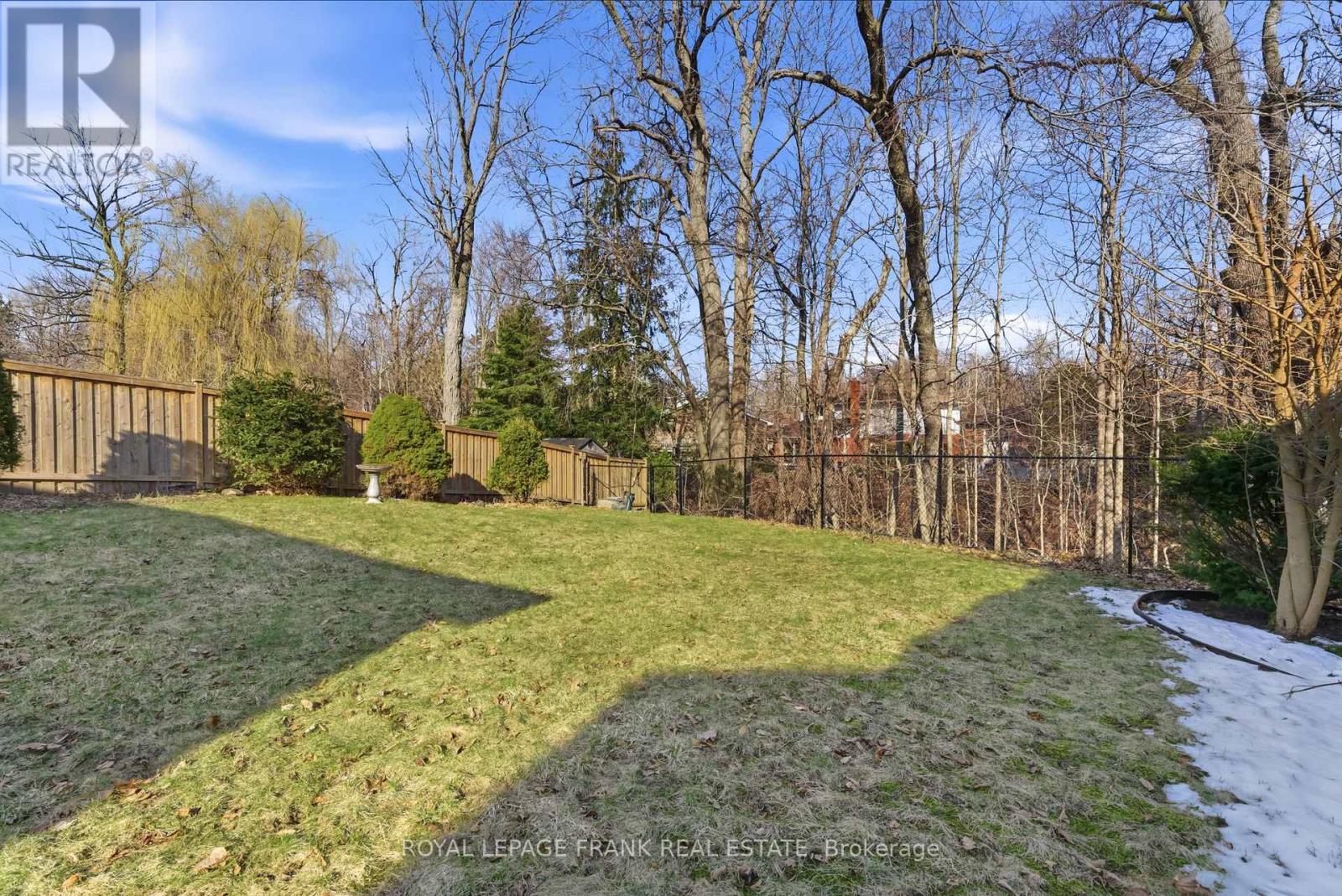 565 Charrington Avenue, Oshawa, Ontario L1G 7L7 - Photo 7 - E12982196