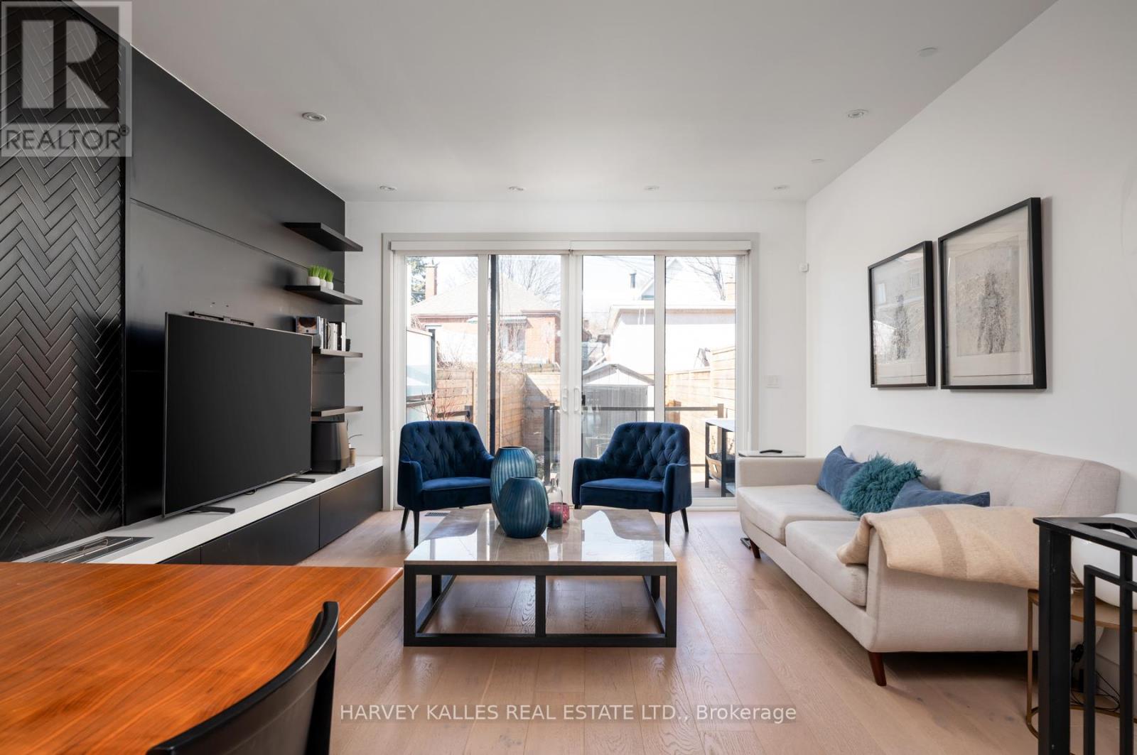 38 Alameda Avenue, Toronto, Ontario  M6C 3W2 - Photo 10 - C12981416