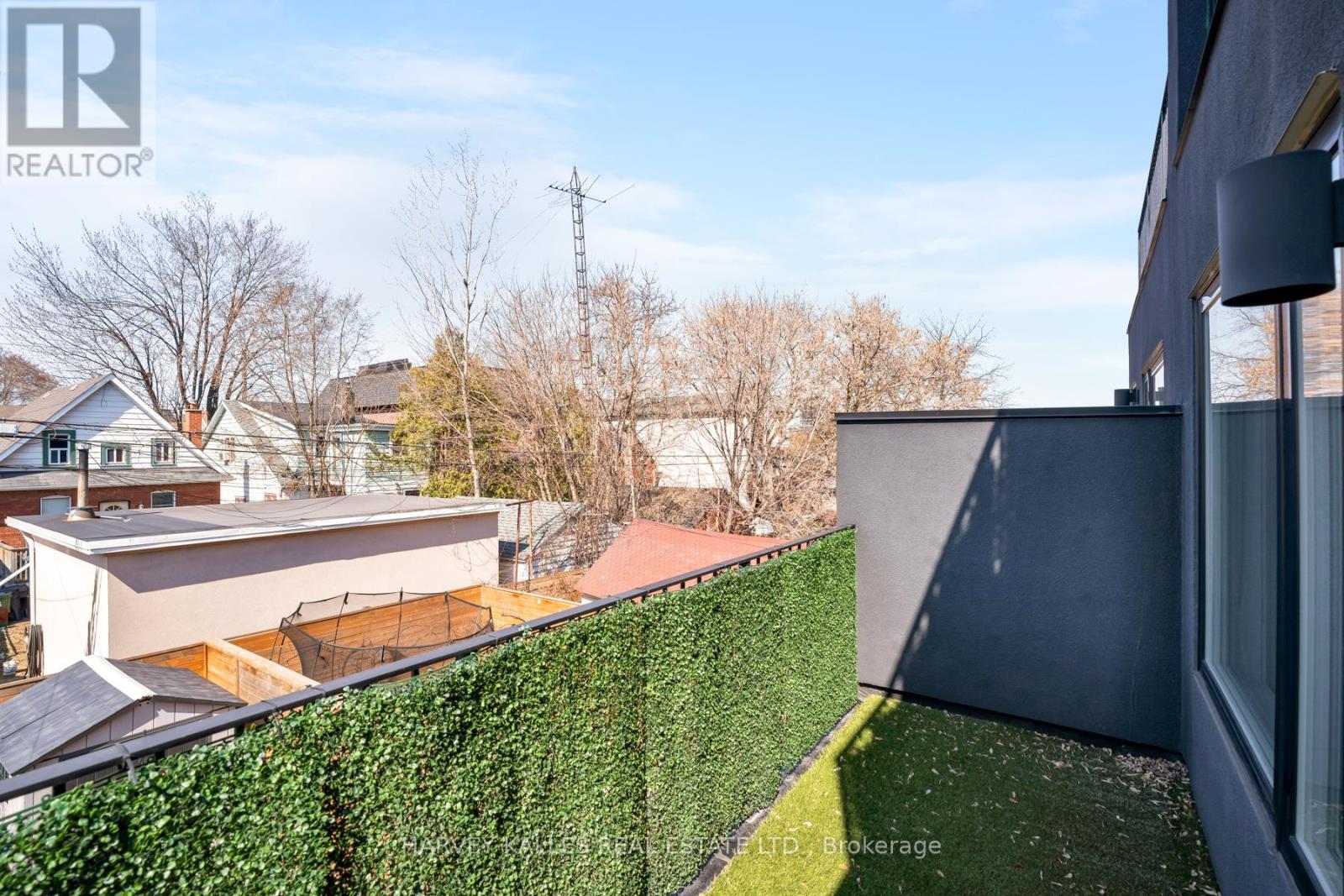 38 Alameda Avenue, Toronto, Ontario  M6C 3W2 - Photo 18 - C12981416