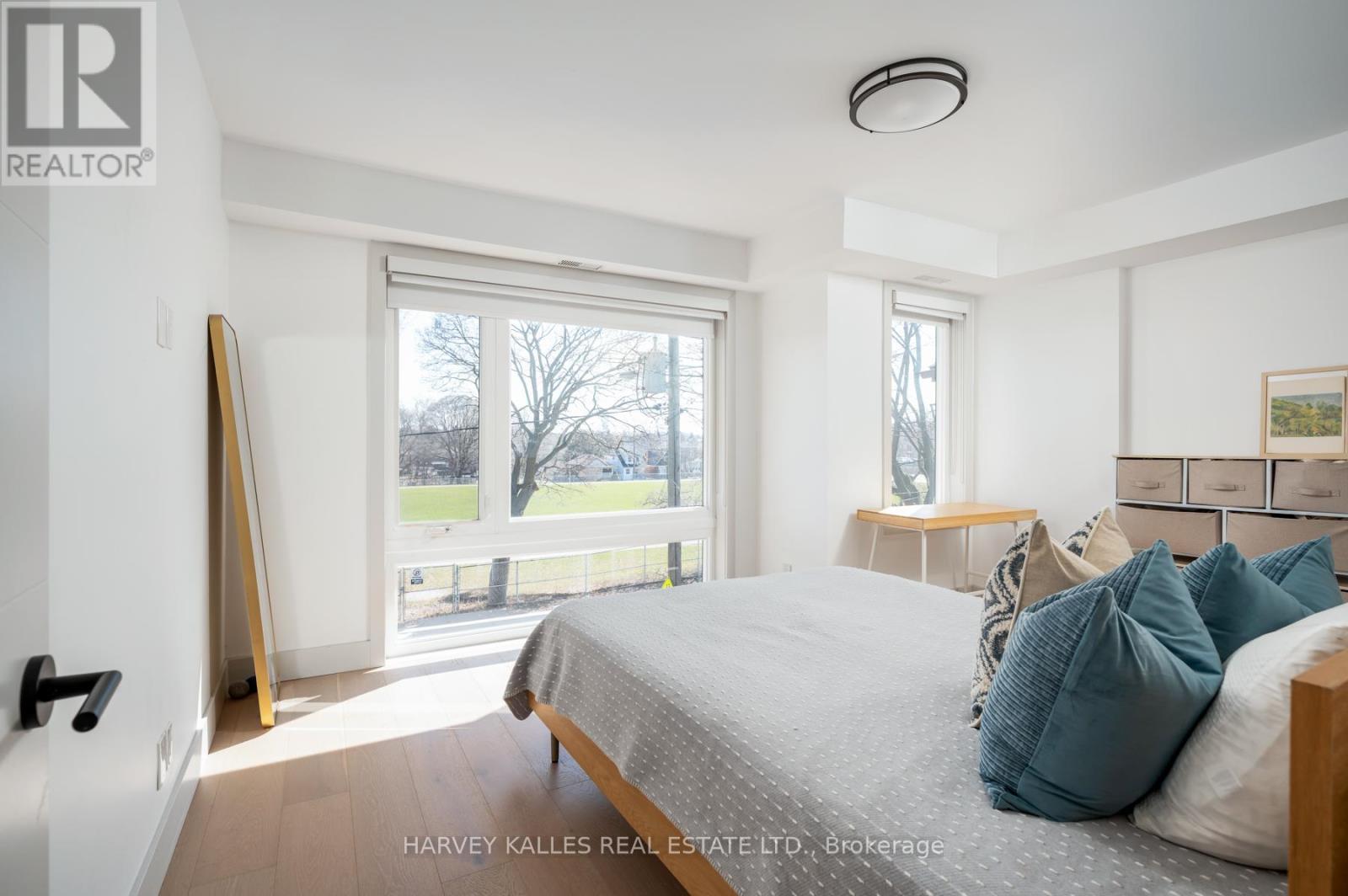 38 Alameda Avenue, Toronto, Ontario  M6C 3W2 - Photo 23 - C12981416