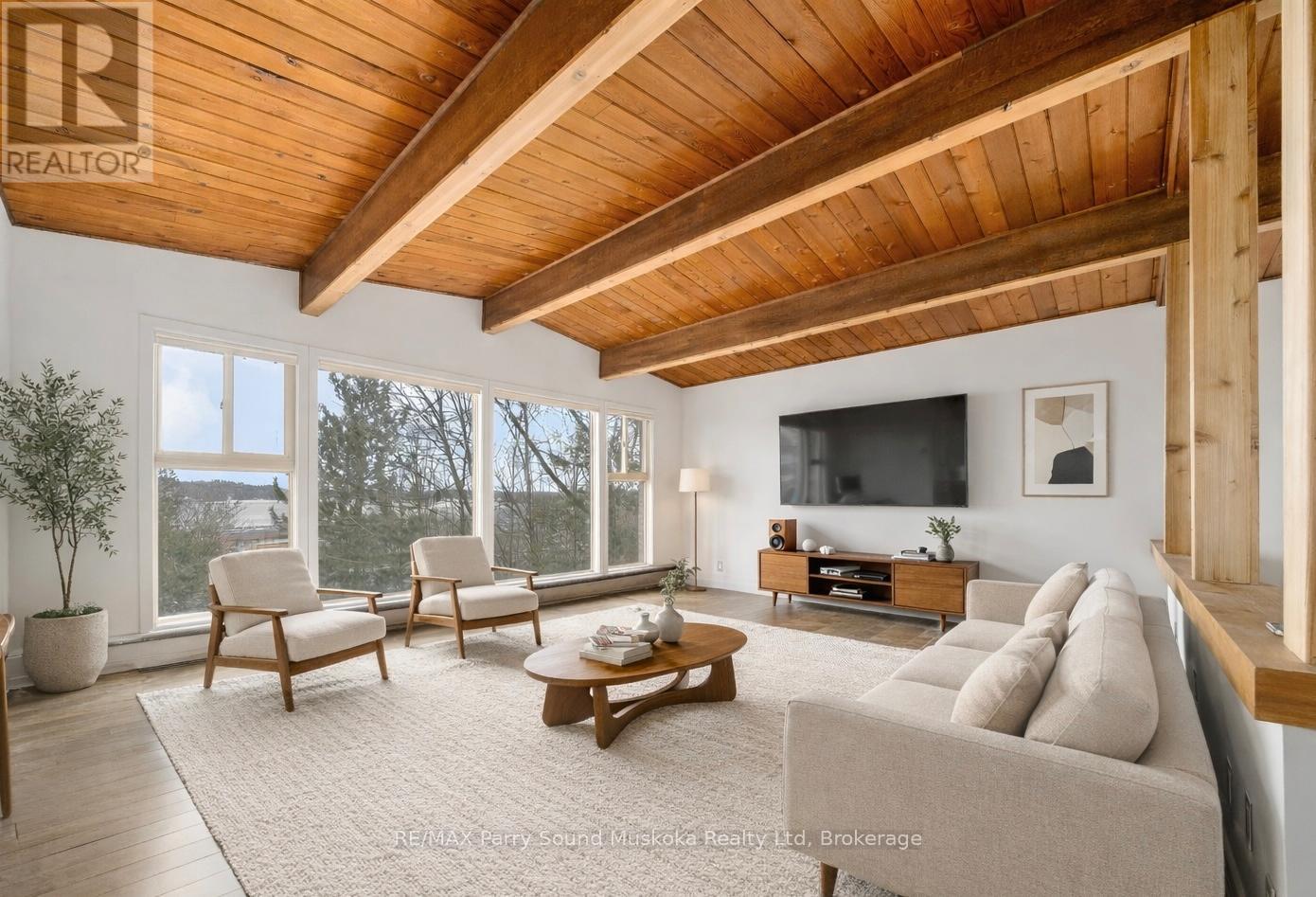 8 Sunset Avenue, Parry Sound, Ontario  P2A 1A5 - Photo 7 - X12982176