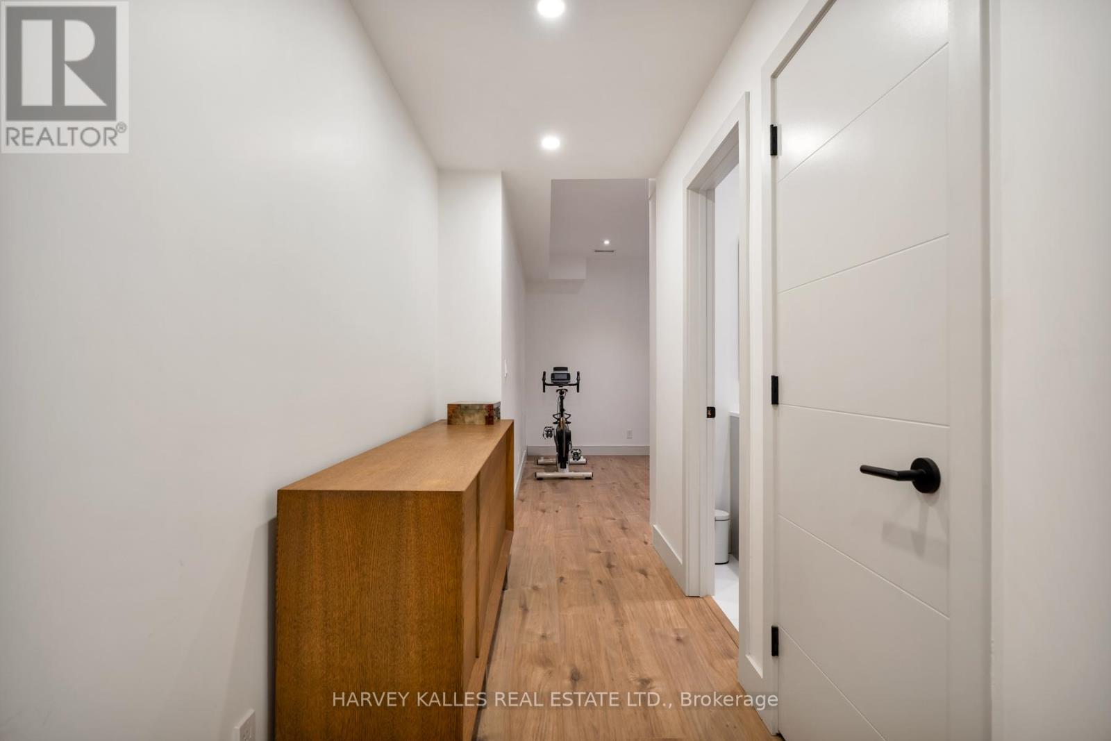 38 Alameda Avenue, Toronto, Ontario  M6C 3W2 - Photo 39 - C12981416