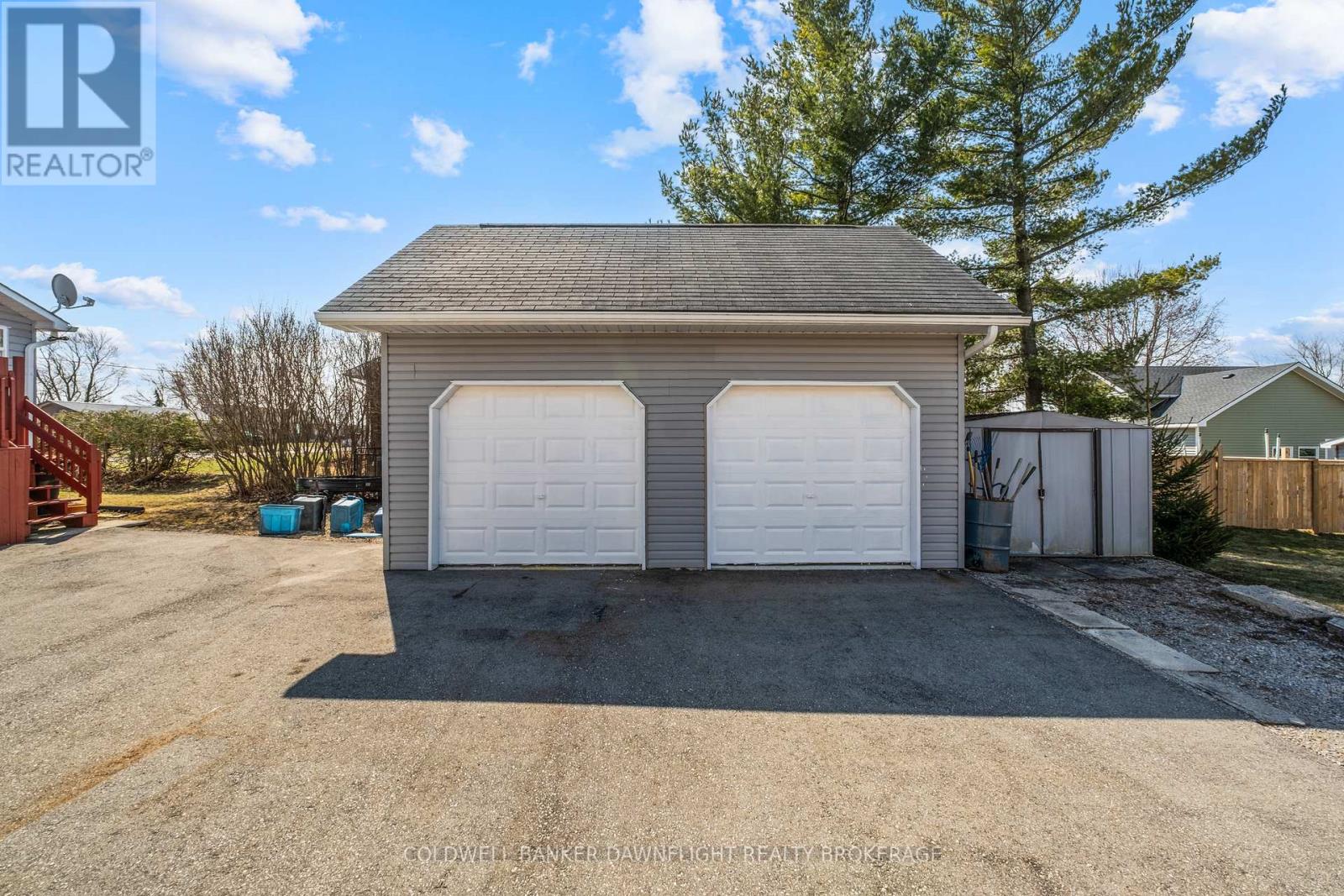 18 Bismark Street, Bluewater, Ontario  N0M 2T0 - Photo 33 - X12943006