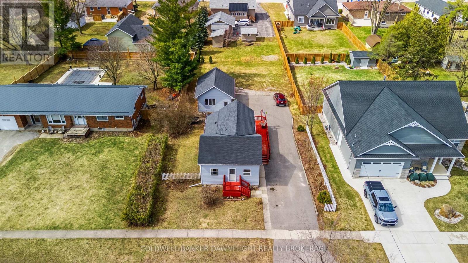 18 Bismark Street, Bluewater, Ontario  N0M 2T0 - Photo 35 - X12943006