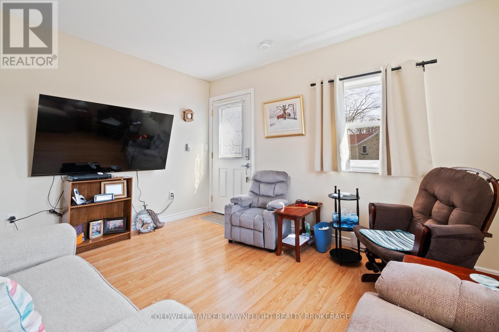 18 Bismark Street, Bluewater, Ontario  N0M 2T0 - Photo 8 - X12943006