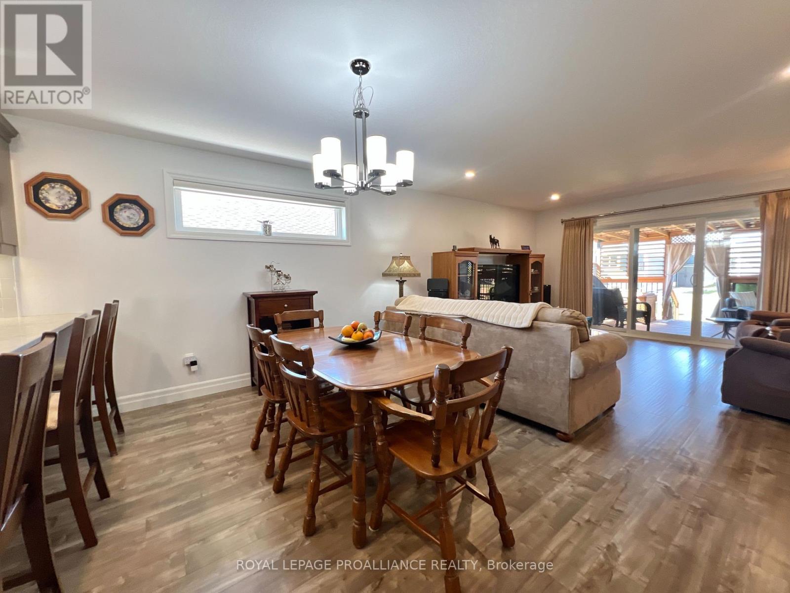 38 Mercedes Drive, Belleville, Ontario  K8N 0B7 - Photo 7 - X12981938