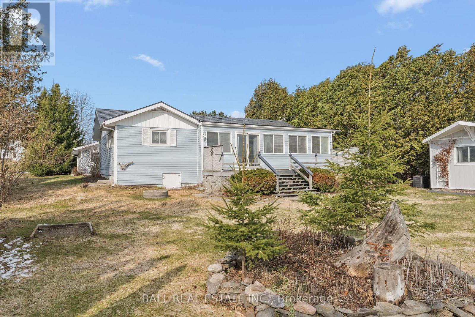 11 Lakeview Crescent, Kawartha Lakes, Ontario  K0M 1A0 - Photo 36 - X12982158