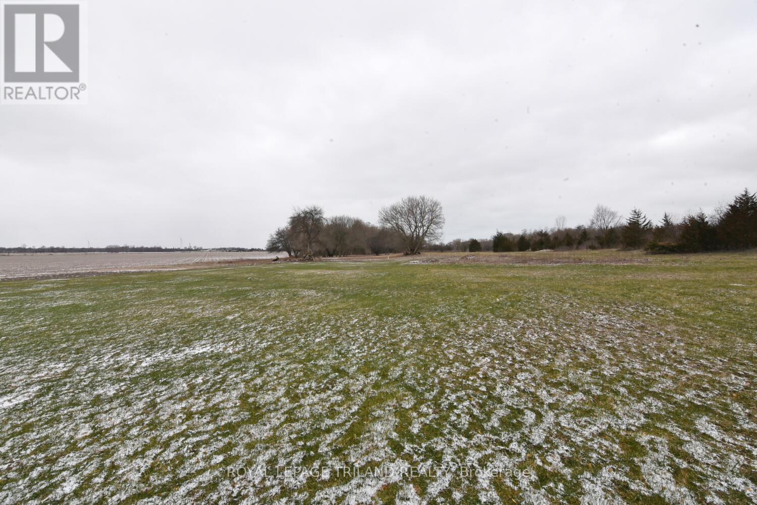 9907 Eric Street, Lambton Shores, Ontario  N0M 2N0 - Photo 21 - X12981916