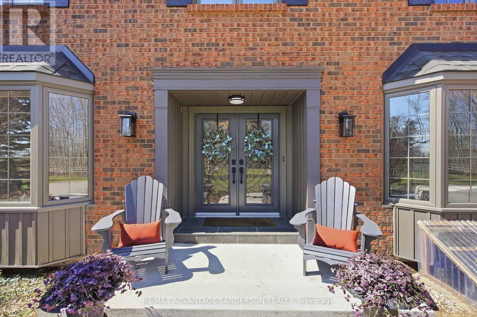 21727 Vanneck Road, Middlesex Centre, Ontario  N0L 1R0 - Photo 11 - X12982216