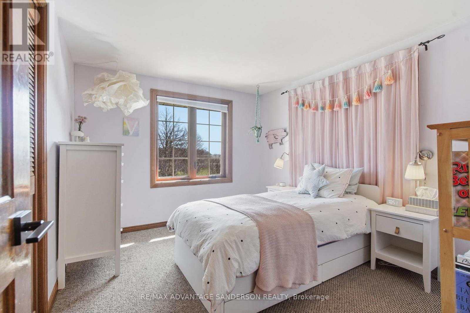 21727 Vanneck Road, Middlesex Centre, Ontario  N0L 1R0 - Photo 35 - X12982216