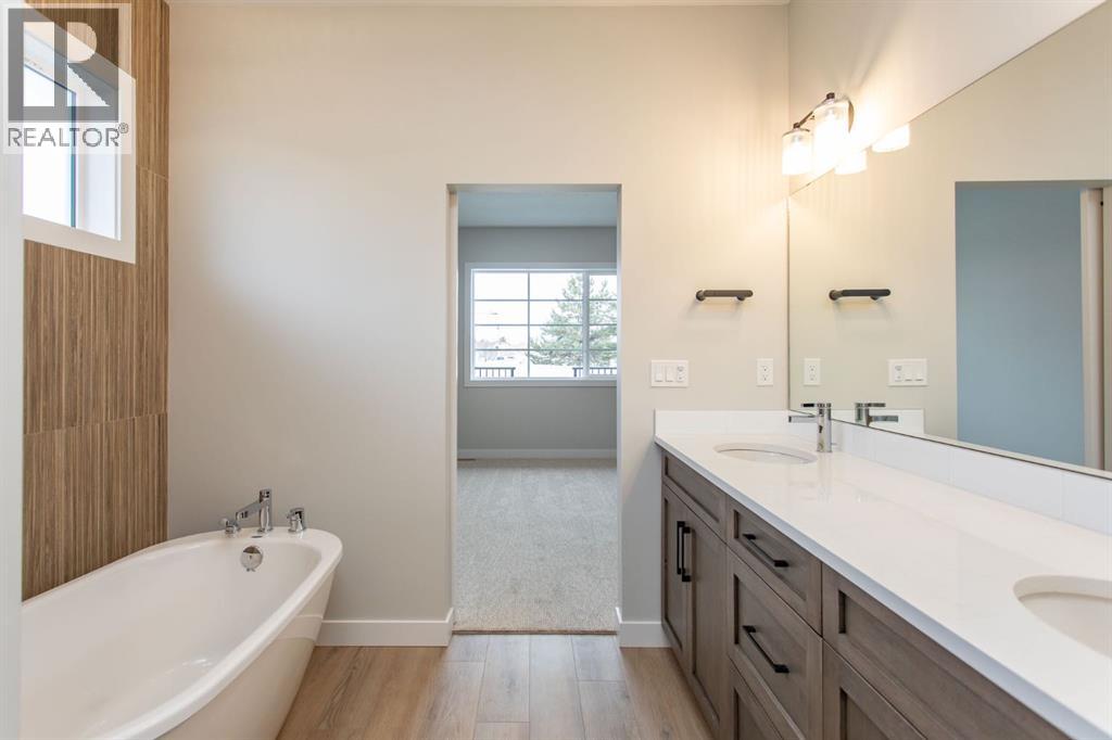 17 Tindale Place, Red Deer, Alberta  T4P 0T8 - Photo 20 - A2293397