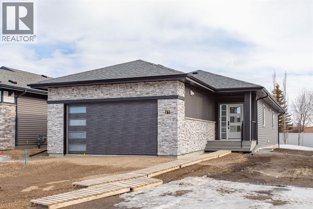 17 Tindale Place, Red Deer, Alberta  T4P 0T8 - Photo 1 - A2293397