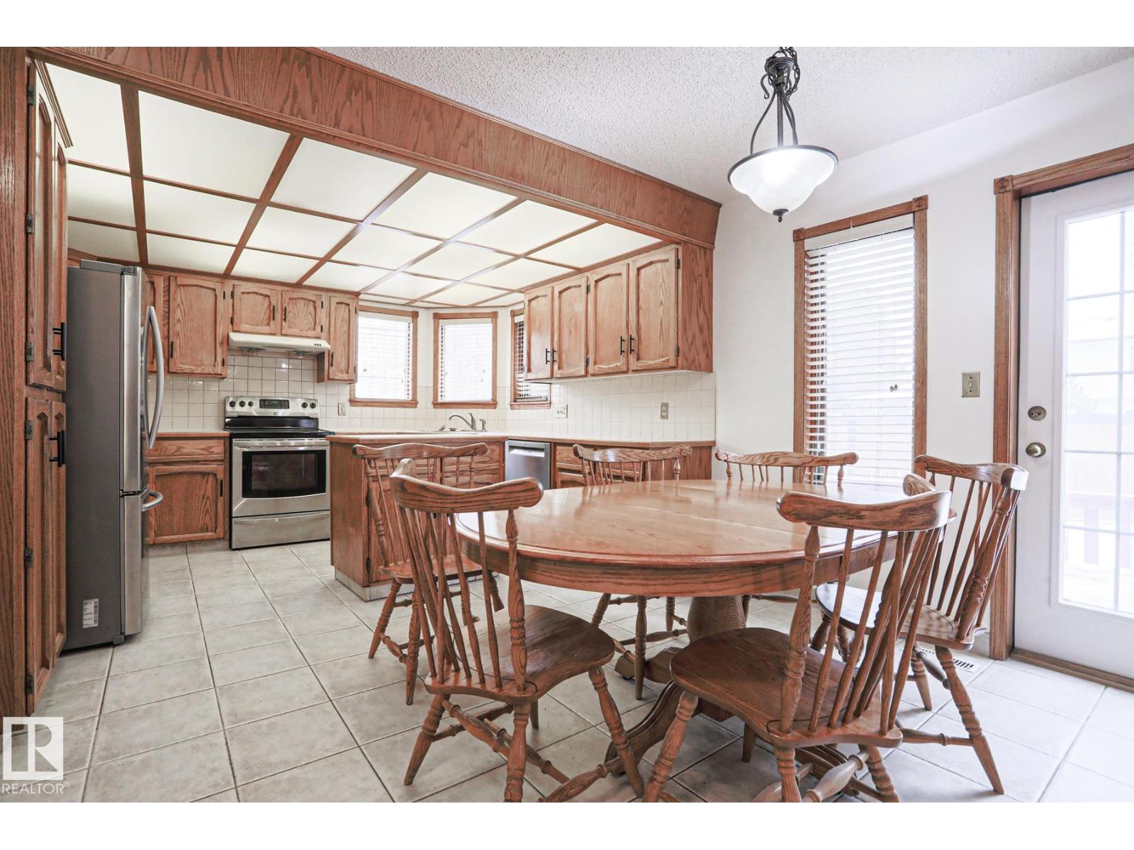 507 Burton Cl Nw, Edmonton, Alberta  T6R 2B2 - Photo 12 - E4481608