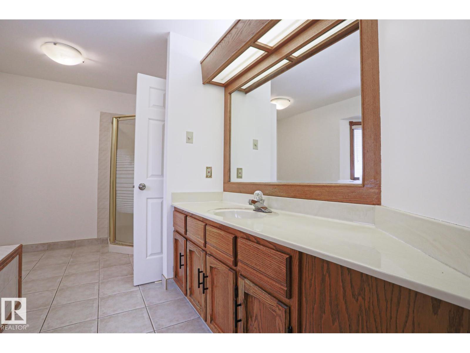 507 Burton Cl Nw, Edmonton, Alberta  T6R 2B2 - Photo 43 - E4481608