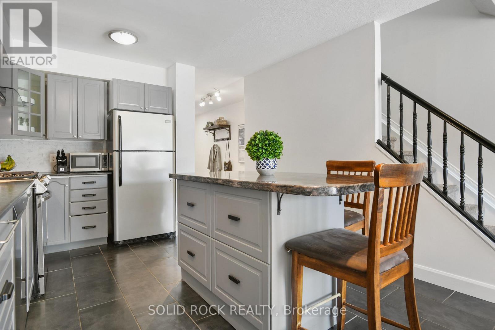 50 Spruce Crescent, Arnprior, Ontario  K7S 3V8 - Photo 10 - X12981960