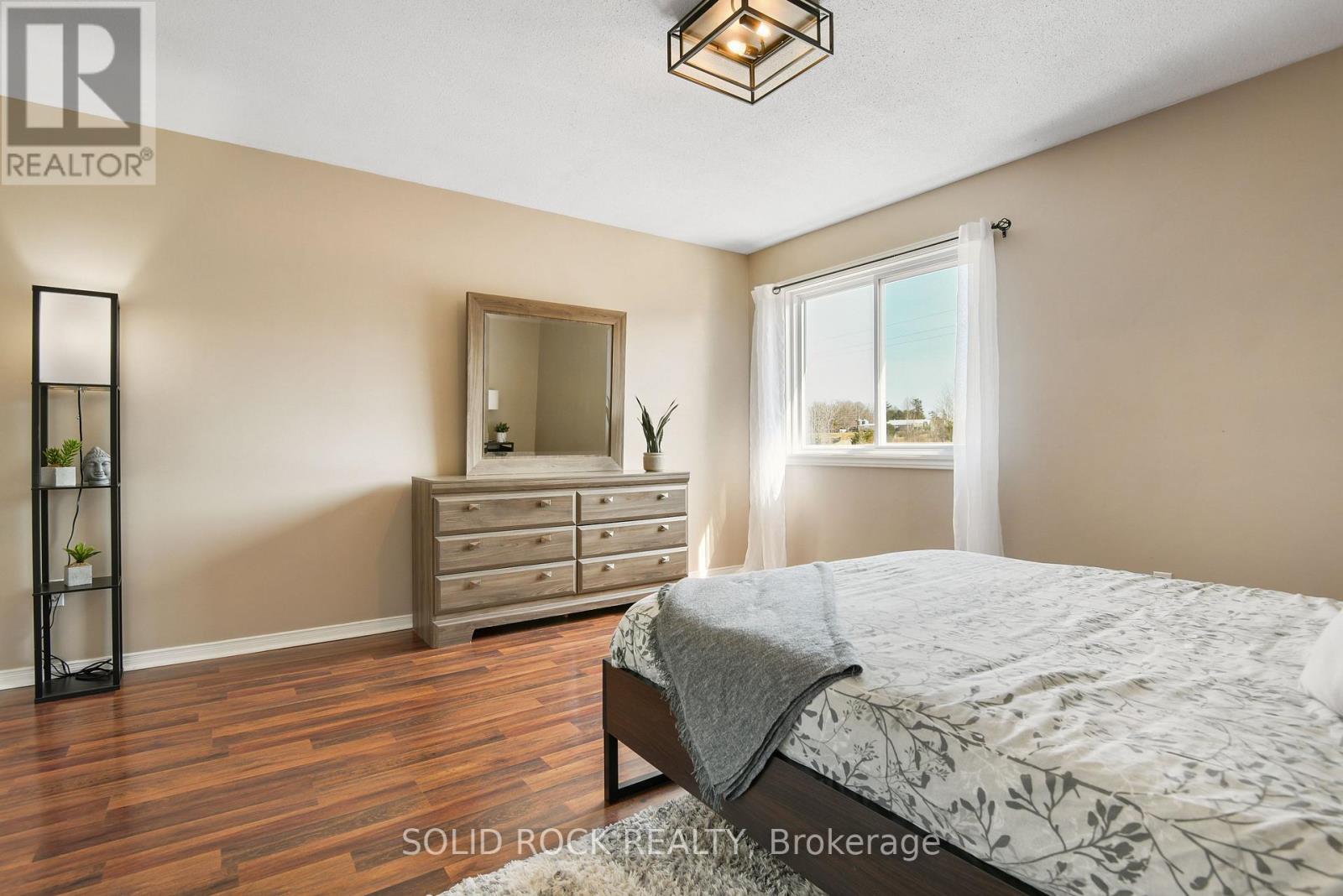 50 Spruce Crescent, Arnprior, Ontario  K7S 3V8 - Photo 17 - X12981960