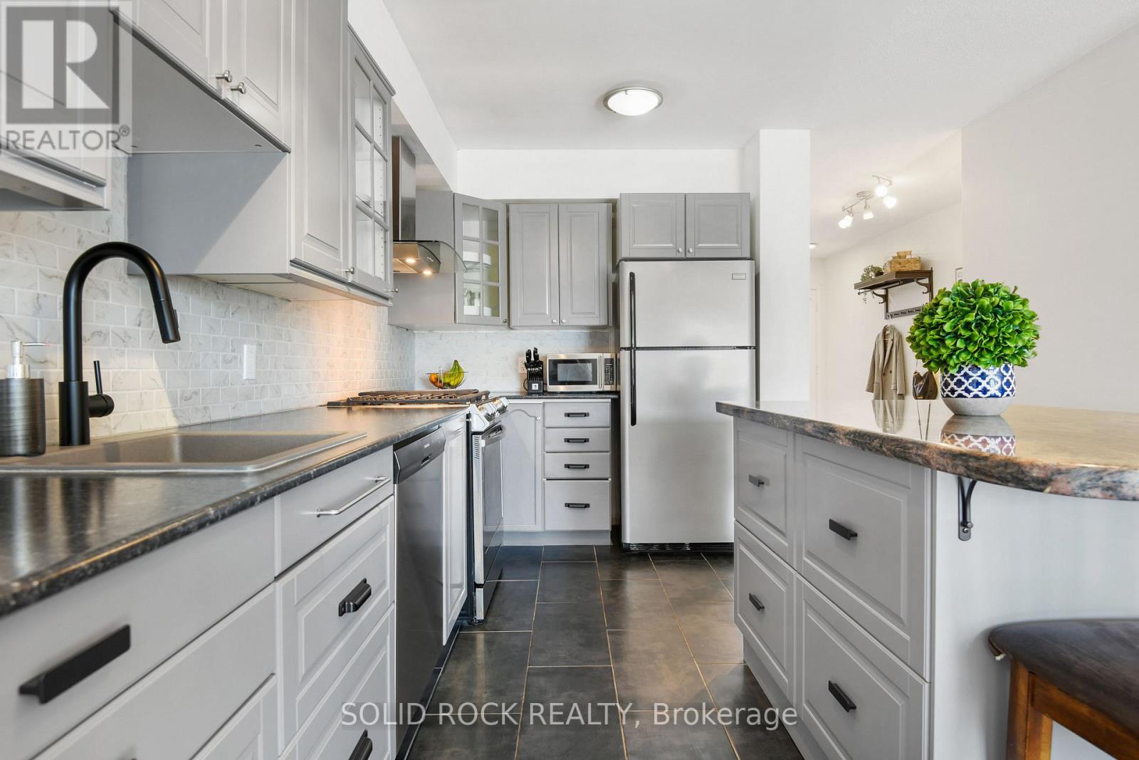 50 Spruce Crescent, Arnprior, Ontario  K7S 3V8 - Photo 7 - X12981960