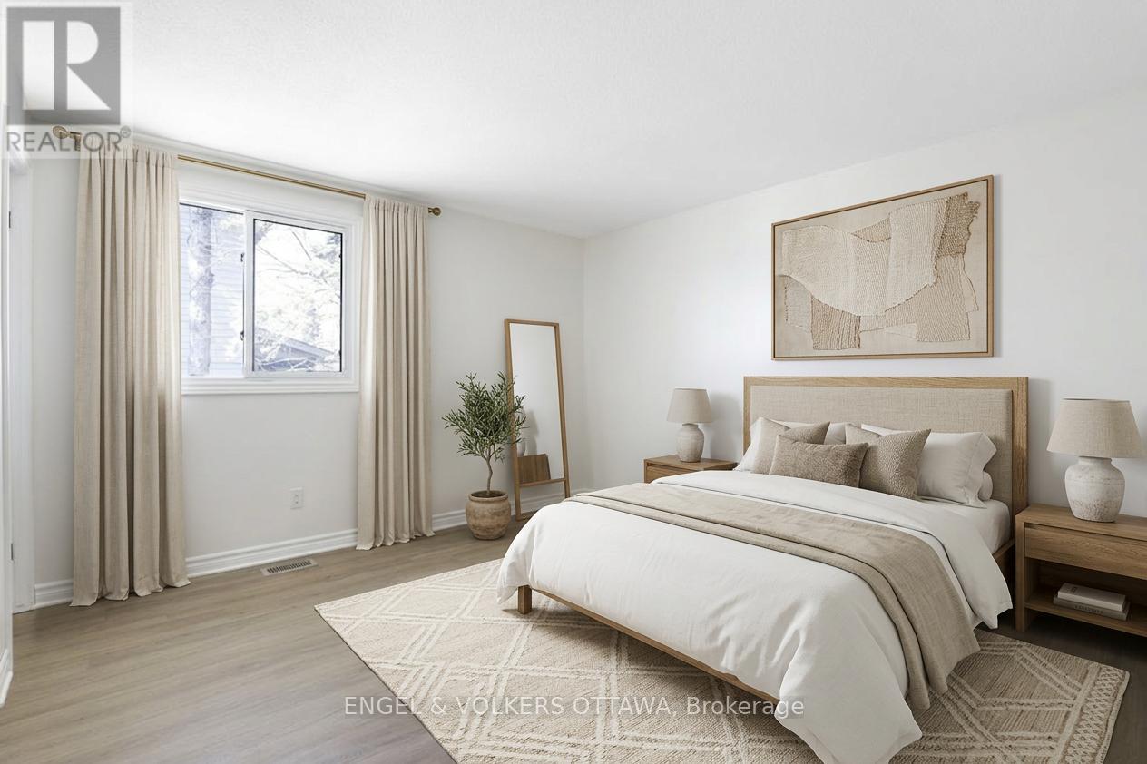 424 Phoenix Crescent, Ottawa, Ontario  K1E 2E5 - Photo 20 - X12981964