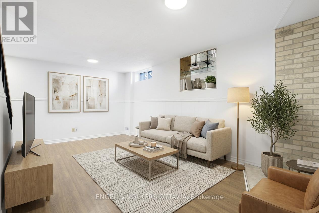 424 Phoenix Crescent, Ottawa, Ontario  K1E 2E5 - Photo 29 - X12981964