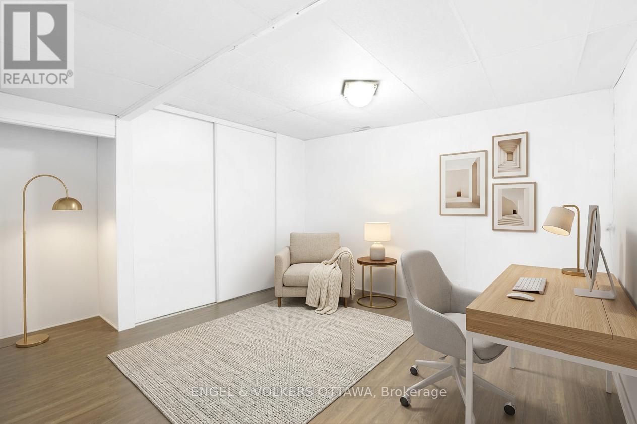 424 Phoenix Crescent, Ottawa, Ontario  K1E 2E5 - Photo 32 - X12981964