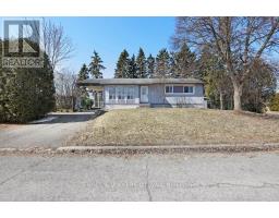 424 PHOENIX CRESCENT, Ottawa, Ontario