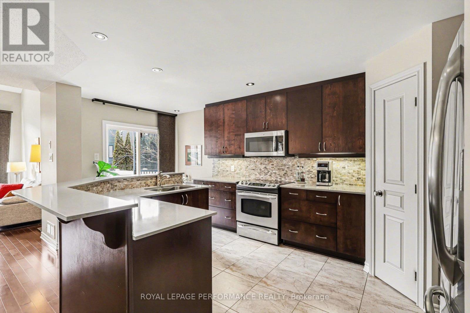 530 Salzburg Drive, Ottawa, Ontario  K4A 0C6 - Photo 16 - X12981968