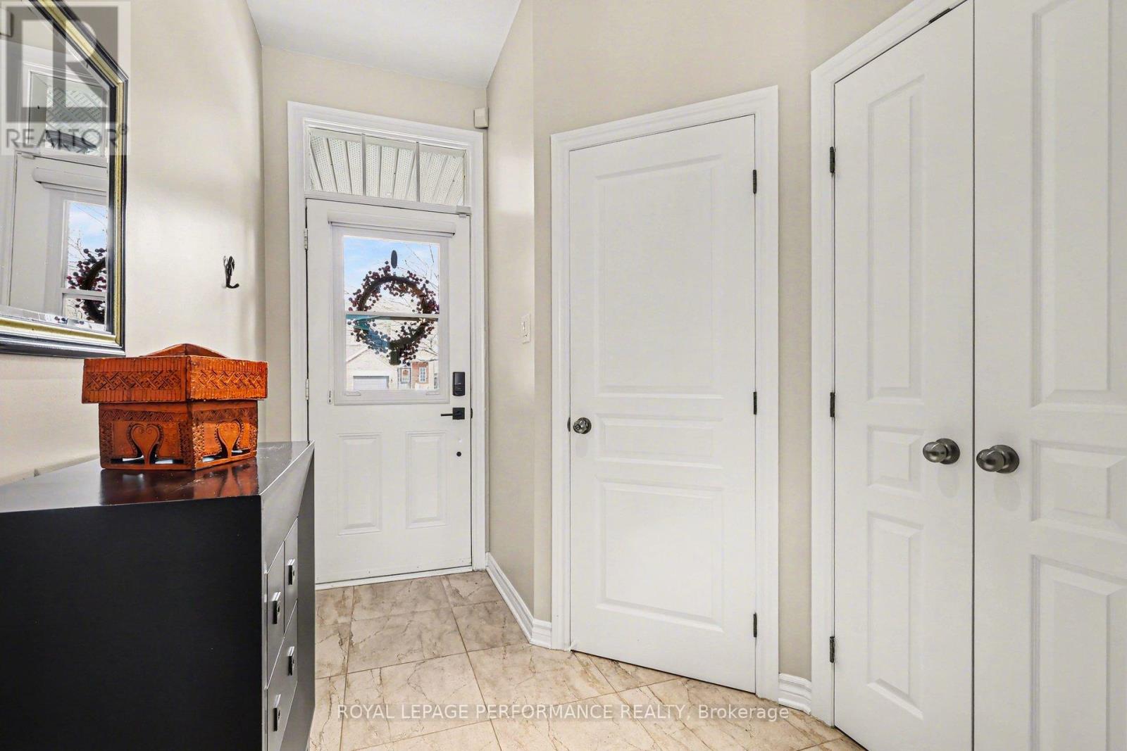 530 Salzburg Drive, Ottawa, Ontario  K4A 0C6 - Photo 4 - X12981968