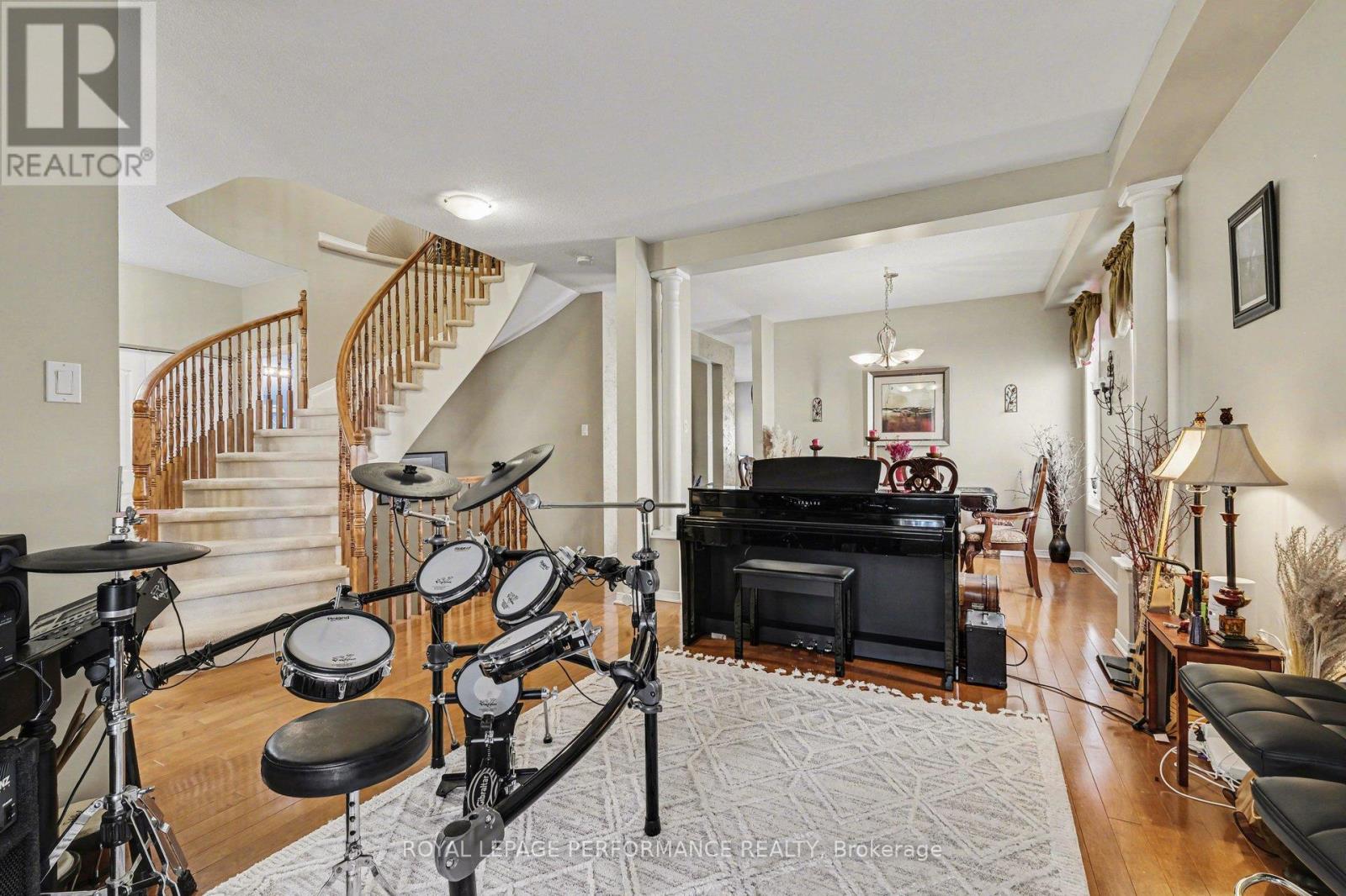 2202 Clendenan Crescent, Ottawa, Ontario  K4A 4S8 - Photo 13 - X12981986