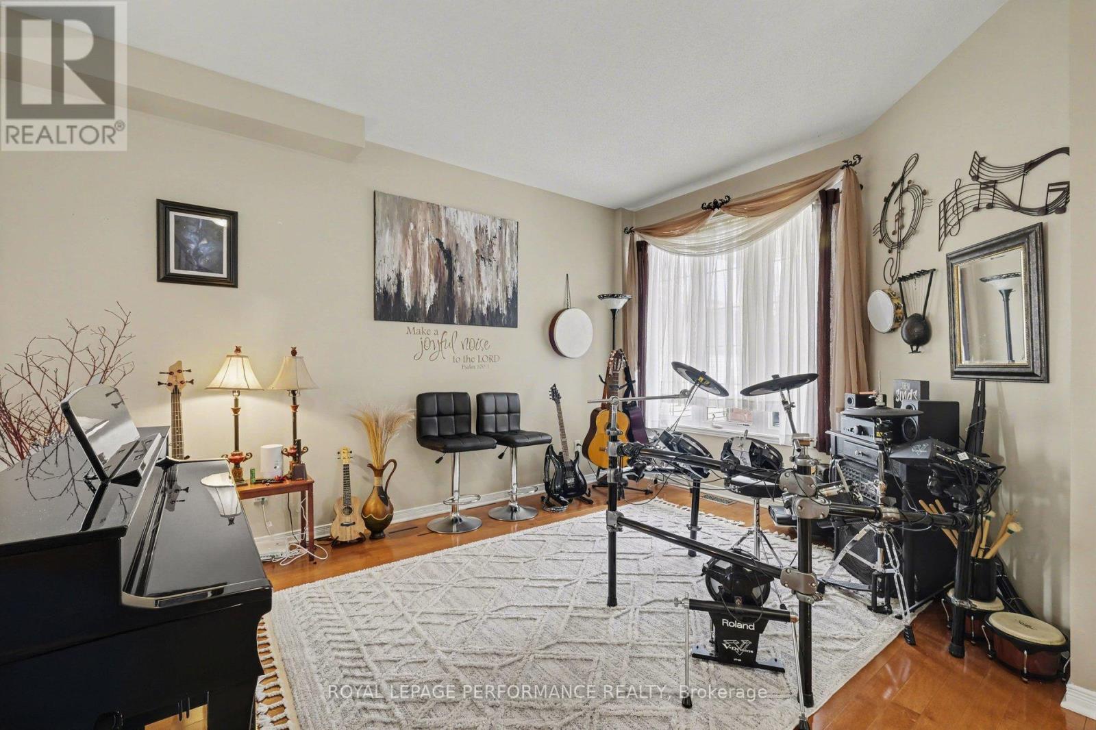 2202 Clendenan Crescent, Ottawa, Ontario  K4A 4S8 - Photo 14 - X12981986