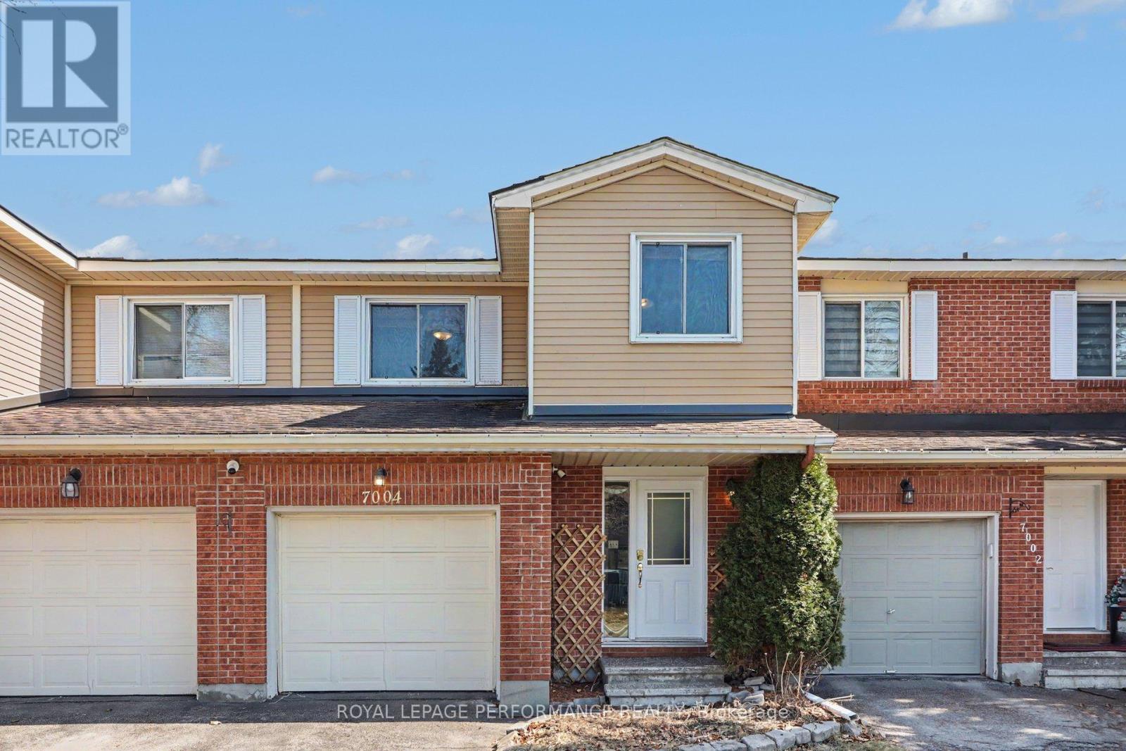 7004 BILBERRY DRIVE, Ottawa, Ontario