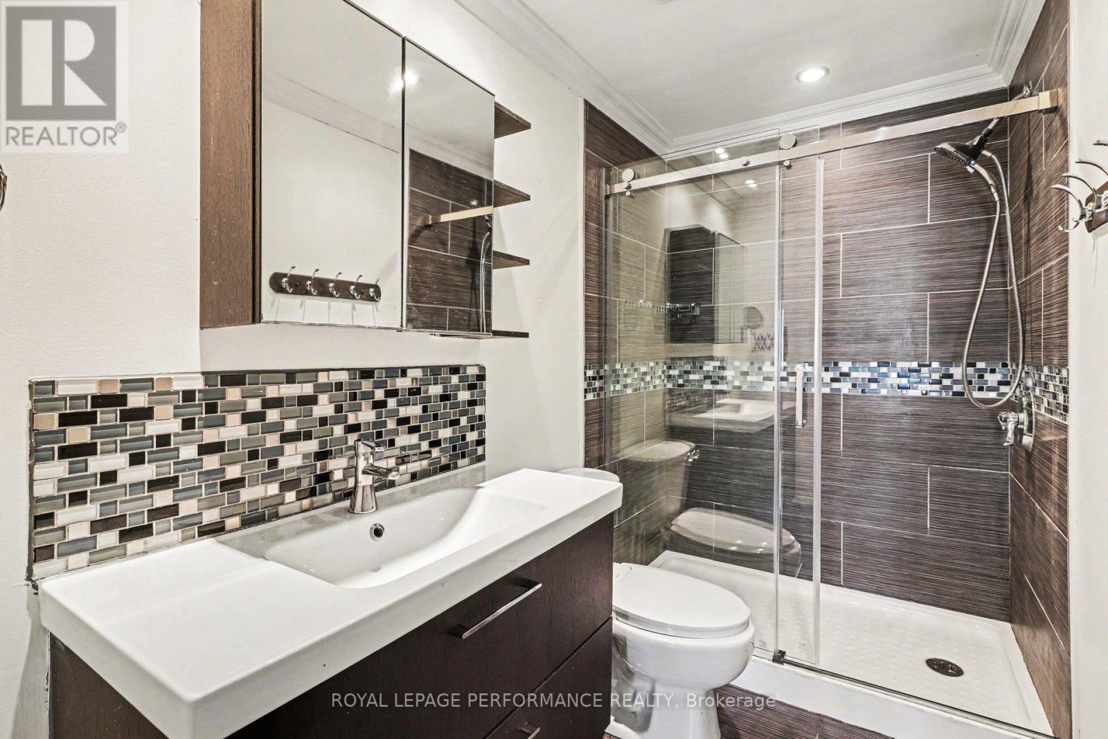 7004 Bilberry Drive, Ottawa, Ontario  K1C 3R6 - Photo 17 - X12982004