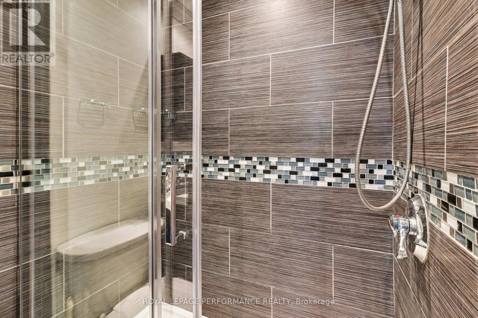 7004 Bilberry Drive, Ottawa, Ontario  K1C 3R6 - Photo 18 - X12982004