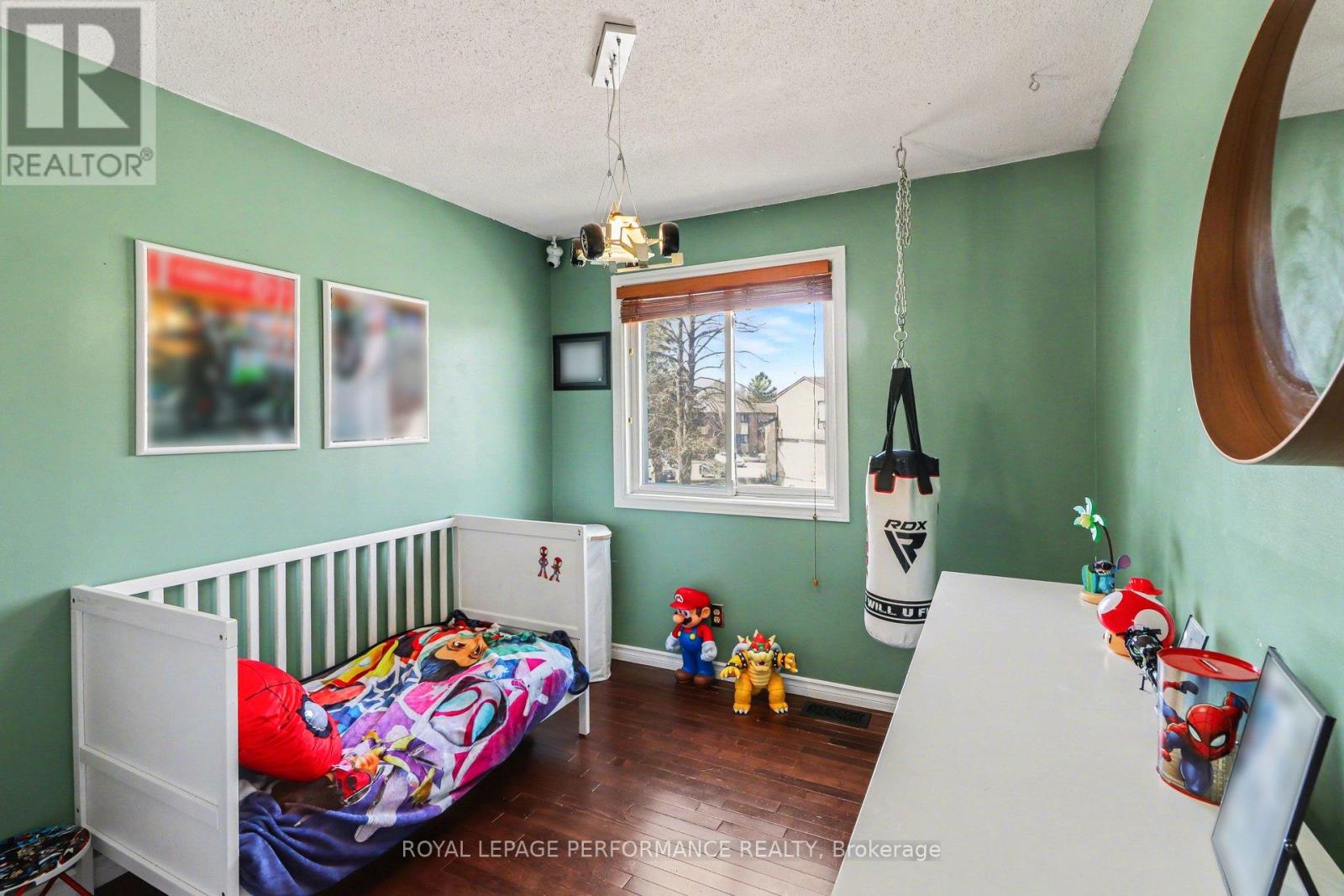 7004 Bilberry Drive, Ottawa, Ontario  K1C 3R6 - Photo 19 - X12982004