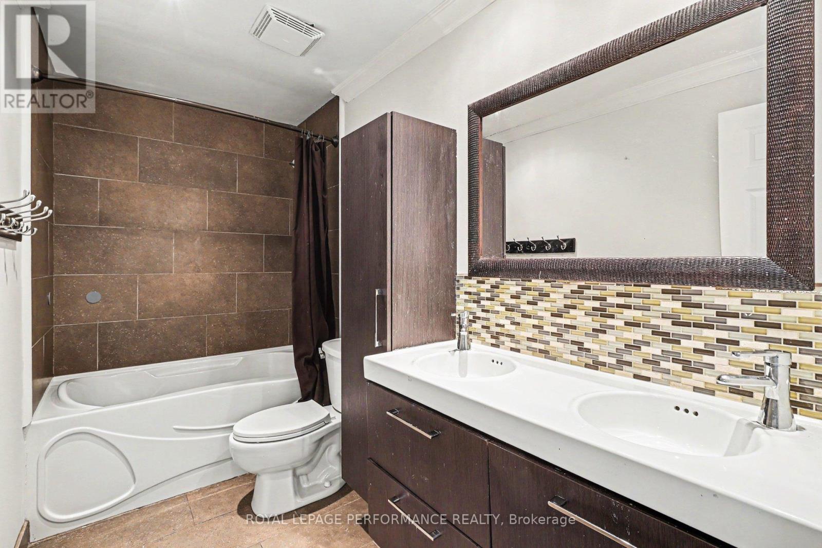 7004 Bilberry Drive, Ottawa, Ontario  K1C 3R6 - Photo 24 - X12982004